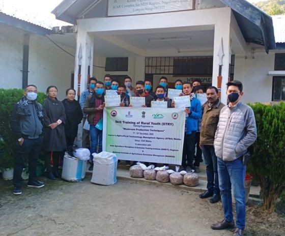 Officials and participants during the training programme on mushroom production techniques for the rural youths under Skill Training of Rural Youth held from December 7 to 12. (Photo Courtesy: ATMA Wokha) 